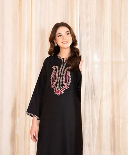 BLACK ROSE EMBROIDERY LONG LENGHT 2Pc